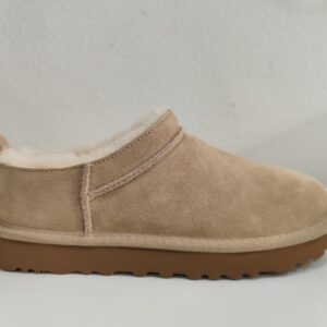 Bota classic micro sand UGG