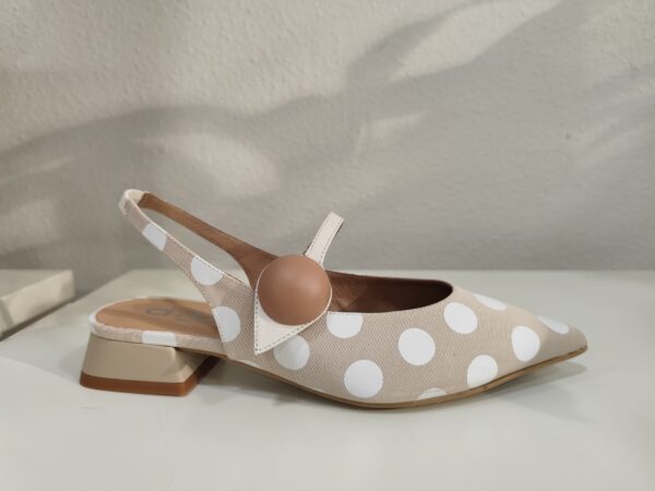 Zapato plano lunares Dibia