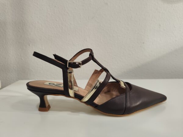Zapato tacon marron oro Ezzio