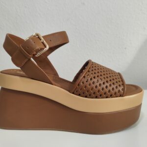 Sandalia cuña rejilla camel Bruno Premi