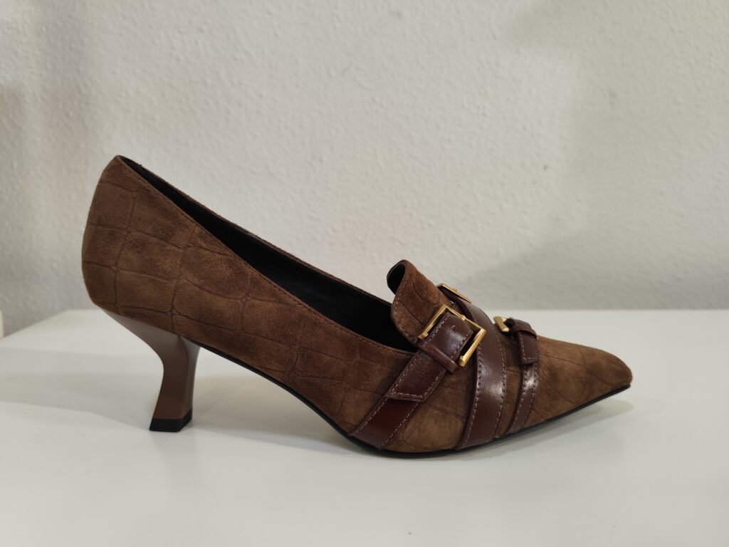 Zapato tacon camel hebillas Bruno Premi
