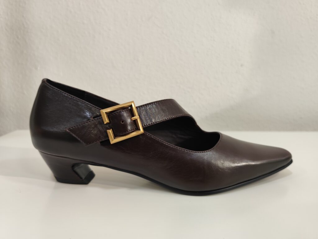 Zapato tacon hebilla marron Bruno Premi