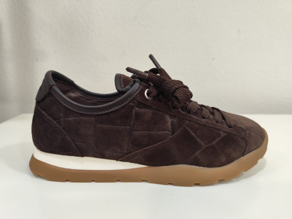Deportivas chocolate Unisa