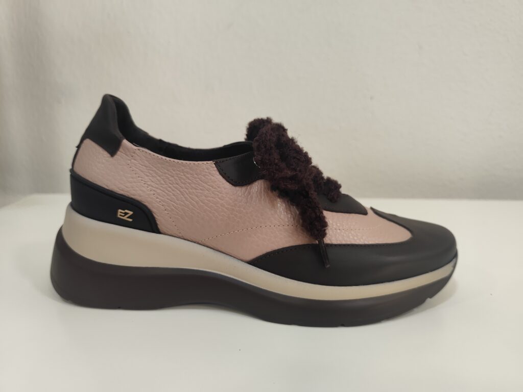 Deportiva taupe Ezzio