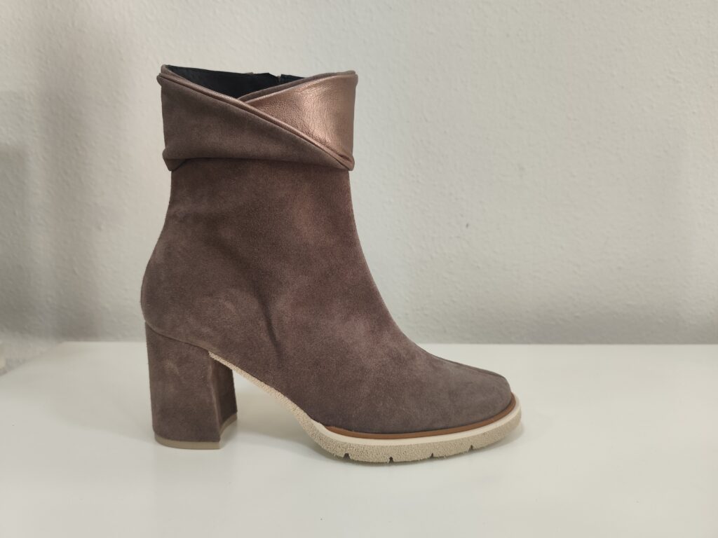 Botin tacon taupe Ezzio