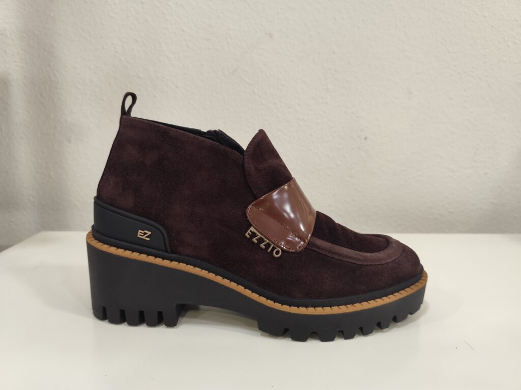 Zapato marron serraje Ezzio