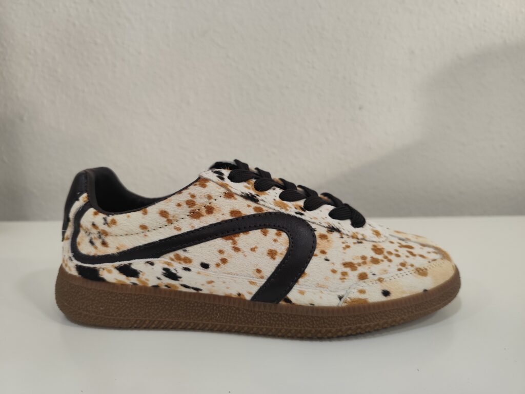 Deportivas marron print Verbenas