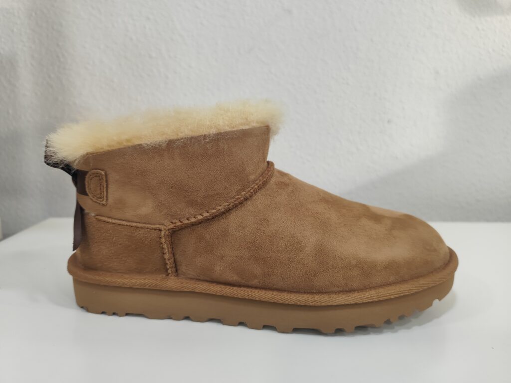 Ultra Mini Bailey Bow UGG