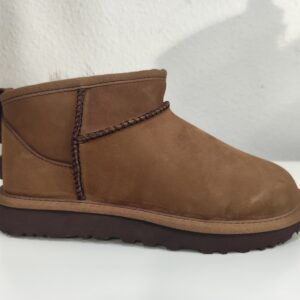Bota classic nobuk UGG